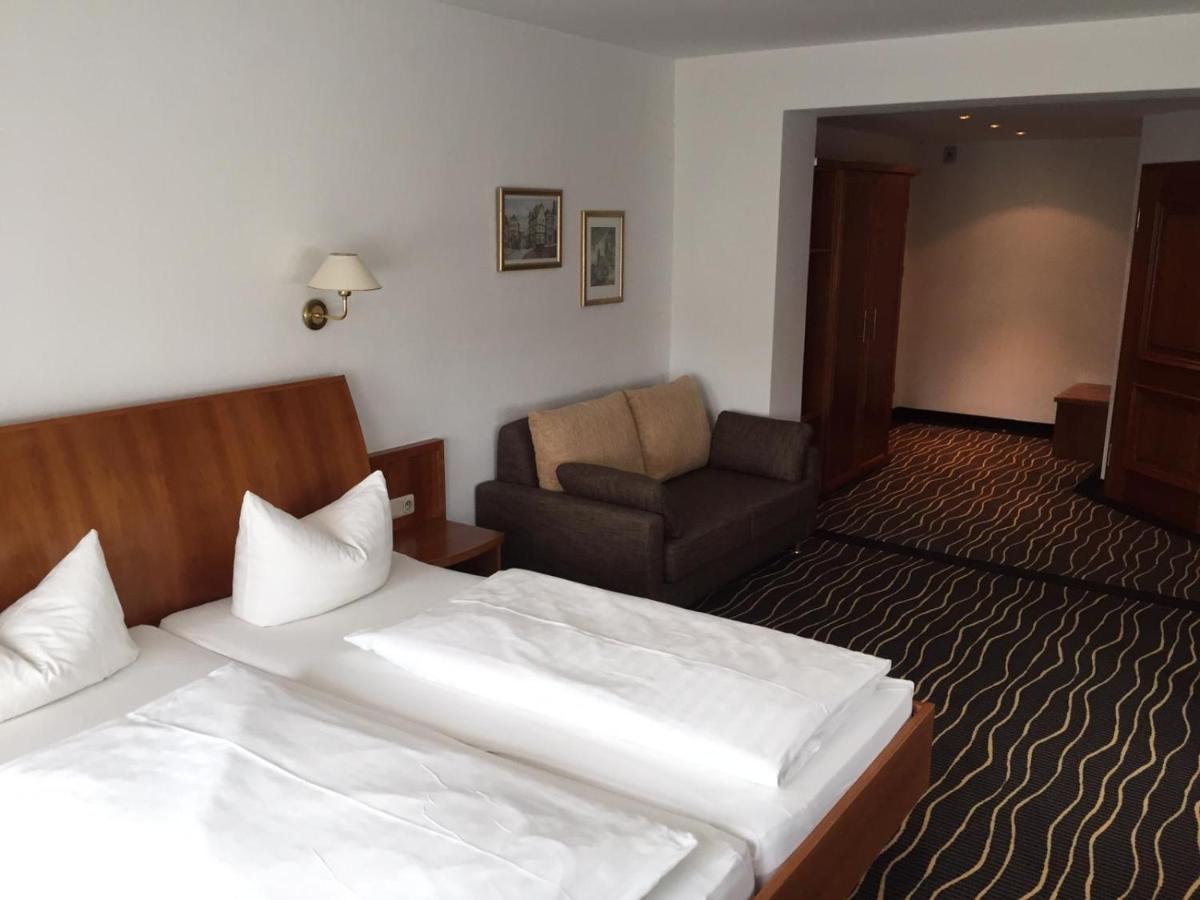 Hotel Zur Schoenen Aussicht Marktheidenfeld Extérieur photo