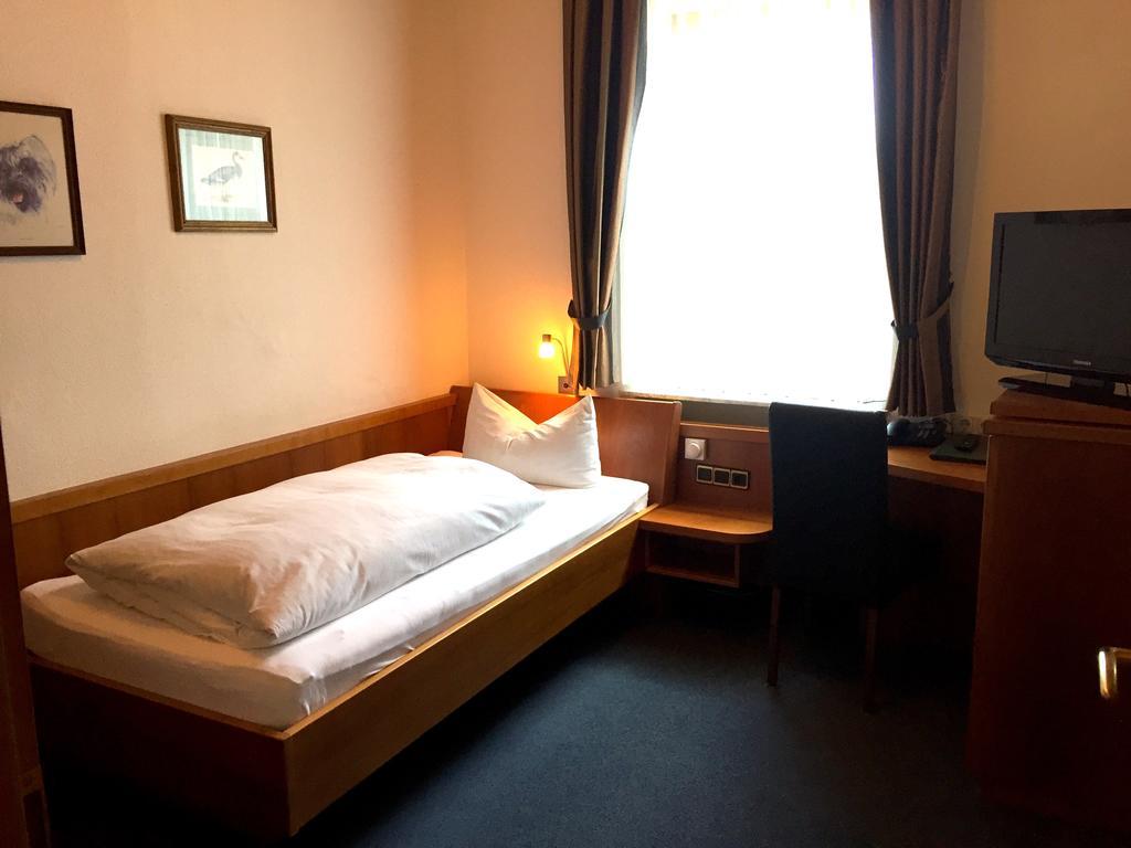 Hotel Zur Schoenen Aussicht Marktheidenfeld Extérieur photo